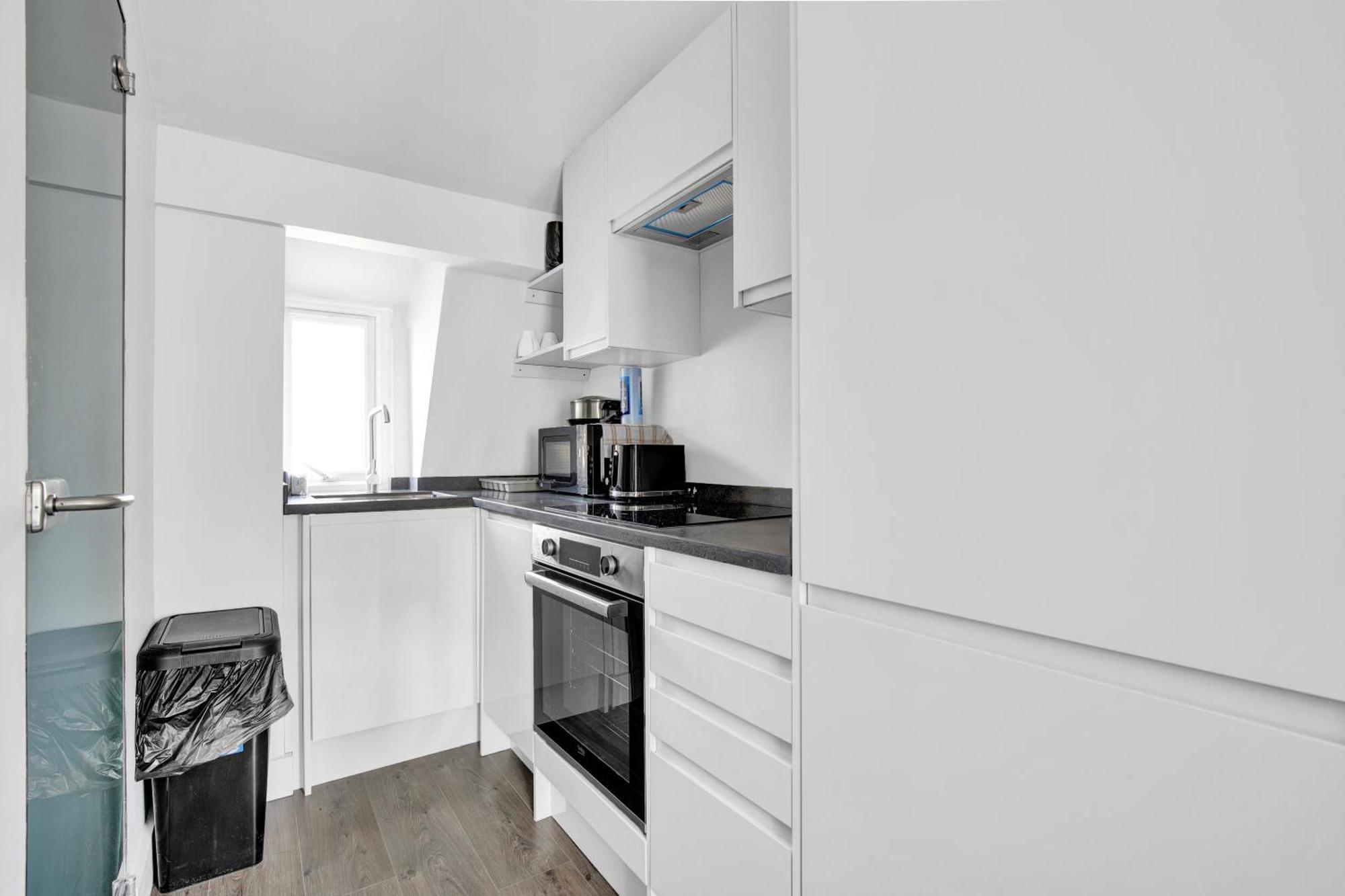 Skyline Apartament *